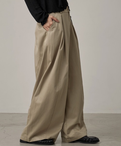 OFROOM(オフルーム)の「Tuck Wide Leg Pants|タックワイドレッグパンツ(チノパンツ・レディース・チャコールグレー/ベージュ/グレー・LARGE/SMALL/MEDIUM)」の9枚目の写真