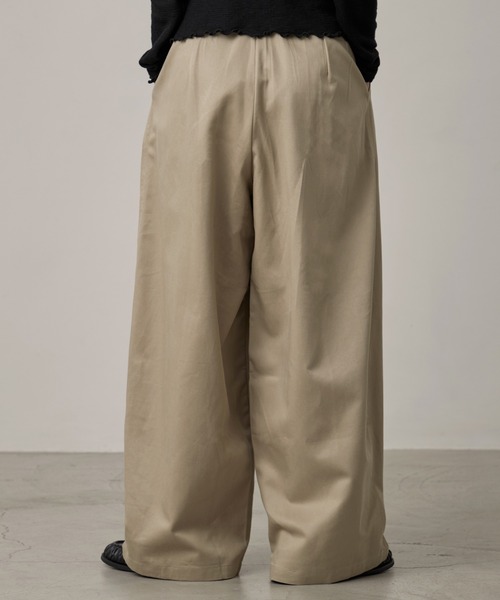 OFROOM(オフルーム)の「Tuck Wide Leg Pants|タックワイドレッグパンツ(チノパンツ・レディース・チャコールグレー/ベージュ/グレー・LARGE/SMALL/MEDIUM)」の6枚目の写真
