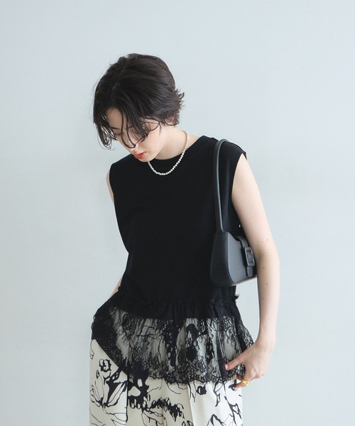 &. NOSTALGIA(アンドドットノスタルジア)の「裾レースカットプルオーバー(Tシャツ/カットソー・レディース・ブラック/オフホワイト・M)」の2枚目の写真
