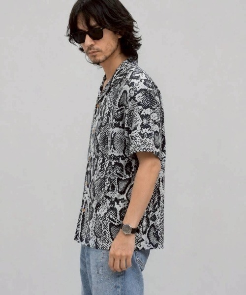 KAMINARI_TOKIO(カミナリトキオ)の「パイソンブラウス(シャツ/ブラウス・レディース・ブラック・FREE)」の5枚目の写真