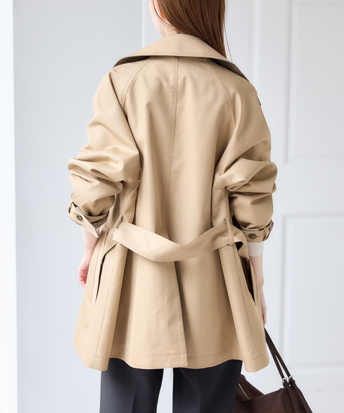 U by SPICK&SPAN(ユーバイスピックアンドスパン)の「リバーシブルミドルトレンチコート(トレンチコート・レディース・ベージュ/ネイビー・36/38)」の12枚目の写真