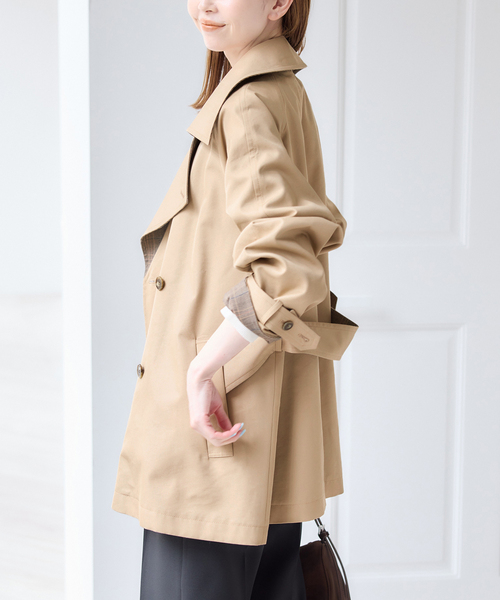 U by SPICK&SPAN(ユーバイスピックアンドスパン)の「リバーシブルミドルトレンチコート(トレンチコート・レディース・ベージュ/ネイビー・36/38)」の13枚目の写真