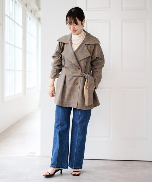 U by SPICK&SPAN(ユーバイスピックアンドスパン)の「リバーシブルミドルトレンチコート(トレンチコート・レディース・ベージュ/ネイビー・36/38)」の16枚目の写真