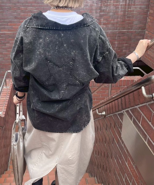 CONVERSE TOKYO(コンバーストウキョウ)の「【CONVERSE TOKYO】<UNISEX> ACID WASH STAR PATCH OVER SHIRT / アシッドウォッシュシャツ /ウォッシュ加工 / ヴィンテージ加工 /(シャツ/ブラウス・レディース・グレー/サックスブルー/ブラック/ボルドー/イエロー・FREE)」の1枚目の写真