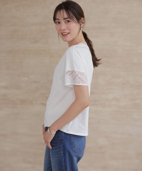 J.PRESS Ladies(J.プレス レディス)の「【一枚で着映え・シーンレスに活躍】タイルライクレース クルーネック カットソー(Tシャツ/カットソー・レディース・ホワイト系/ライトグレー系/ネイビー系・SMALL)」の13枚目の写真