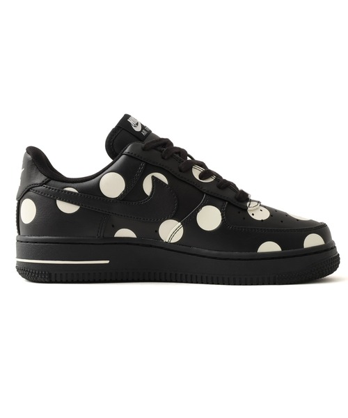 NIKE(ナイキ)の「NIKE WMNS AIR FORCE 1 '07 / ナイキ ウィメンズ エア フォース 1 '07【SP】(スニーカー・レディース・ブラック・27.5cm/27.0cm/26.5cm/26.0cm/25.5cm/29.0cm/28.5cm/25.0cm/24.5cm/24.0cm/23.5cm/23.0cm/28.0cm)」の5枚目の写真