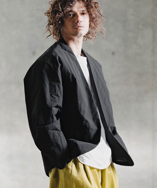 GLIMCLAP(グリムクラップ)の「mj11698-Vertical Quilted Lapelless Jacket ラペルレスジャケット(211-022-gla-cg)(ノーカラージャケット・メンズ・ブラック・M/S/L)」の15枚目の写真