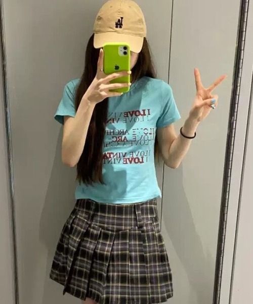 MEMECLE(メメクル)の「【 MEMECLE / メメクル 】ラブビンテージ レタリングサマーシャツ(Tシャツ/カットソー・レディース・ライトブルー・SMALL/MEDIUM)」の3枚目の写真