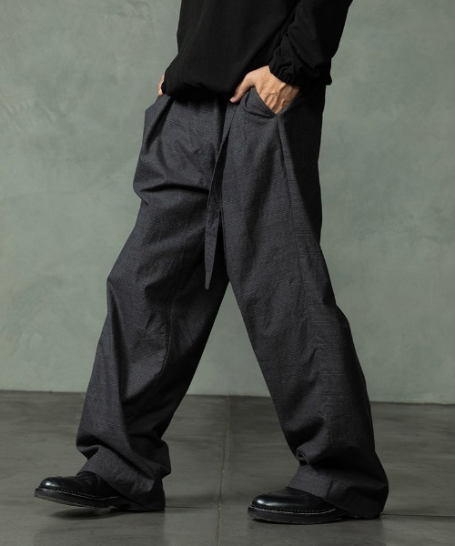 EGO TRIPPING(エゴトリッピング)の「mp15251-DRESSYEASE TROUSERS イージーパンツ(626750)(その他パンツ・メンズ・ブラック系その他/杢グレー/チャコール・29/31/33)」の3枚目の写真