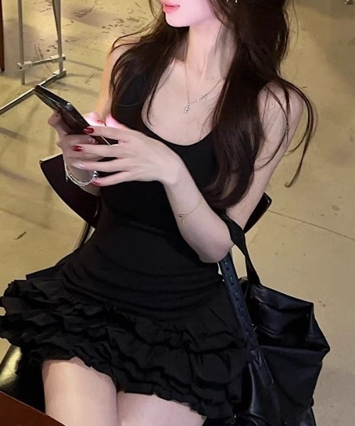 Vipoa(ヴィポア)の「Tiered frill mini one piece(ワンピース・レディース・ホワイト/ブラック・FREE)」の8枚目の写真