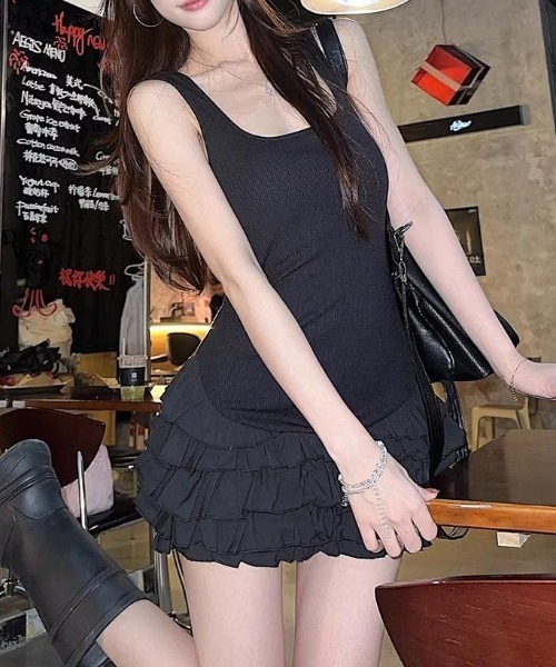 Vipoa(ヴィポア)の「Tiered frill mini one piece(ワンピース・レディース・ホワイト/ブラック・FREE)」の7枚目の写真