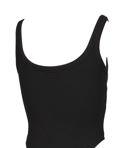 GLOWNY（グロウニ―）の「G SCOOP NECK WAFFLE BODYSUIT（その他トップス・レディース・ブラック・X-SMALL/SMALL）」の4枚目の写真