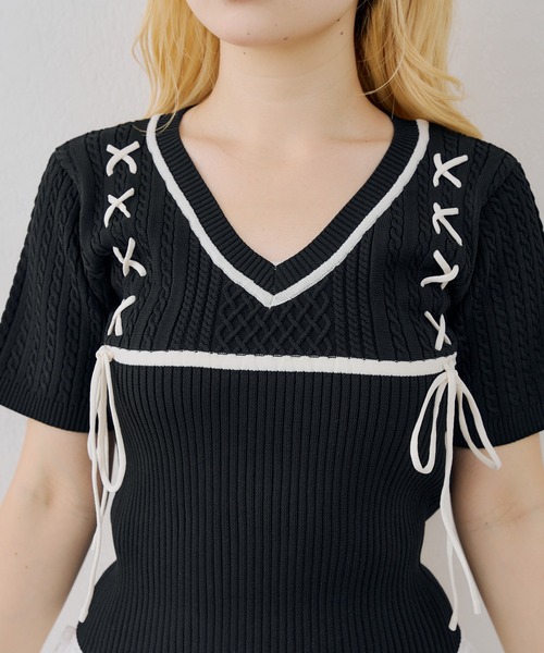 continuer de NICE CLAUP(コンティニューデナイスクラップ)の「レースアップニット半袖トップス(Tシャツ/カットソー・レディース・アイボリー/ピンク/ブラウン/ブラック・FREE)」の11枚目の写真