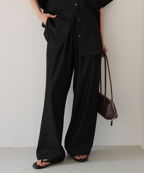 SLOBE IENA(スローブイエナ)の「《2枚セット》デニムライクセットアップ(シャツ/ブラウス・レディース・ネイビー/ブラック・FREE)」の13枚目の写真