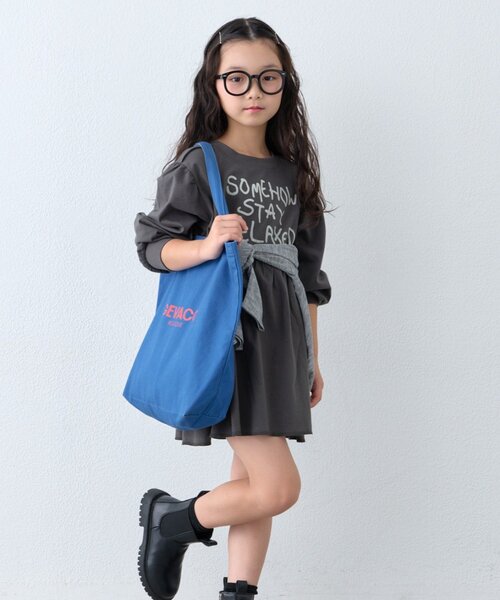 CIAOPANIC TYPY(チャオパニックティピー)の「【KIDS/ZOZO限定カラーあり】らくがき風フロッキーロゴミニワンピチュニック(ワンピース・キッズ・アイボリー/チャコールグレー/ブラウン/グレー・130/110/150)」の2枚目の写真