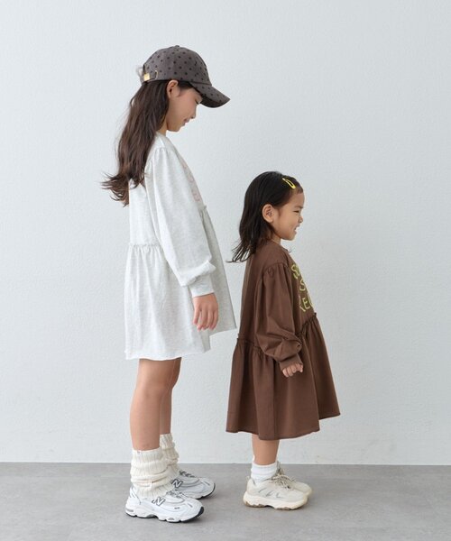 CIAOPANIC TYPY(チャオパニックティピー)の「【KIDS/ZOZO限定カラーあり】らくがき風フロッキーロゴミニワンピチュニック(ワンピース・キッズ・アイボリー/チャコールグレー/ブラウン/グレー・130/110/150)」の13枚目の写真