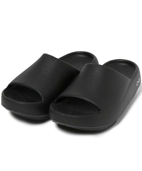 OOFOS(ウーフォス)の「ウーフォス OOFOS OOahh+Black(サンダル・メンズ・ブラック・26.0cm/28.0cm/27.0cm/23.0cm)」の3枚目の写真