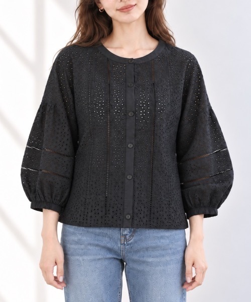 Muffiny（マフィニー）の「アイレットレースボリュームスリーブブラウス【Indian Cotton】（シャツ/ブラウス・レディース・サックスブルー/オフホワイト・MEDIUM）」の13枚目の写真