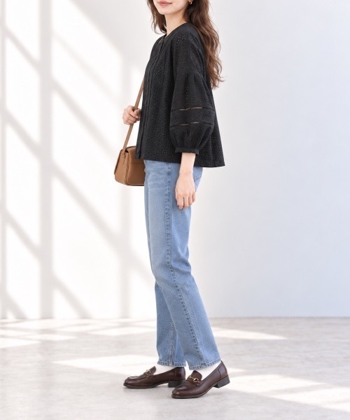 Muffiny（マフィニー）の「アイレットレースボリュームスリーブブラウス【Indian Cotton】（シャツ/ブラウス・レディース・サックスブルー/オフホワイト・MEDIUM）」の12枚目の写真