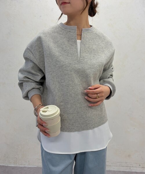 Jena espace merveilleux（ジェナ　エスパスメルヴェイユ）の「深V起毛プルオーバー　秋服（シャツ/ブラウス・レディース・ベージュ/ライトグレー・FREE）」の3枚目の写真