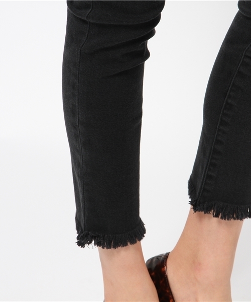 CIAOPANIC（チャオパニック）の「【Ciaopanic】　ストレッチカットオフスキニーPTS（デニムパンツ・レディース・ブラック/インディゴブルー/ホワイト・LARGE/MEDIUM/SMALL）」の8枚目の写真