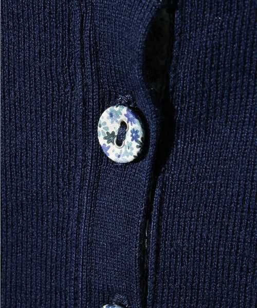 SHIPS KIDS(シップスキッズ)の「SHIPS KIDS:リバティー クルーネック カーディガン①(baby)(カーディガン/ボレロ・キッズ・ライトピンク/ネイビー・80/90)」の7枚目の写真