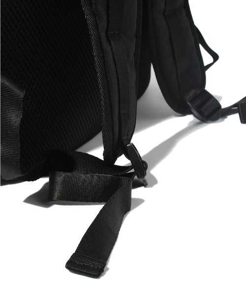 Dickies（ディッキーズ）の「DKコーディラデイバッグ（バックパック/リュック・メンズ・ブラック/ネイビー/レッド・FREE）」の8枚目の写真