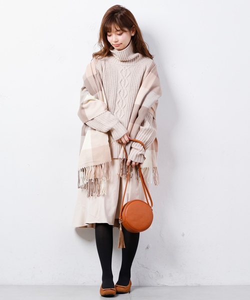 natural couture（ナチュラルクチュール）の「ケーブルビックタートル（Tシャツ/カットソー・レディース・ホワイト/ブラック/ベージュ/グリーン/サックスブルー/パープル/ボルドー・FREE）」の19枚目の写真