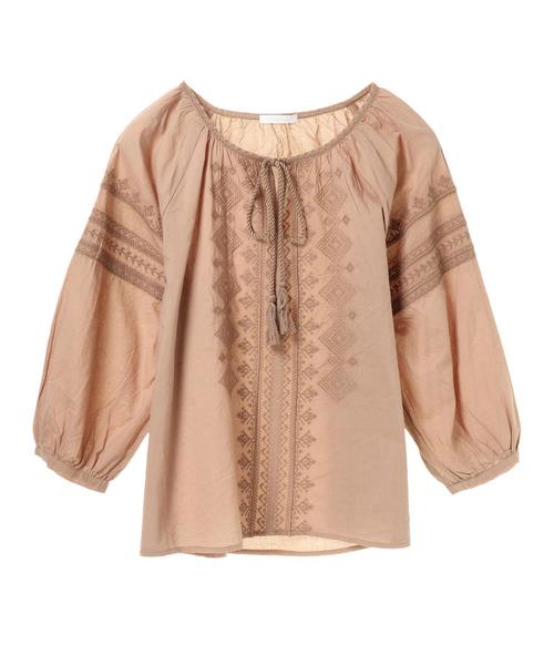 AMERICAN HOLIC（アメリカンホリック）の「・刺繍ギャザーブラウス（シャツ/ブラウス・レディース・オフホワイト/ブラック/ベージュ/マスタード・FREE）」の12枚目の写真