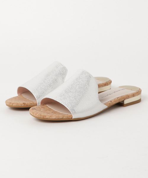 ORiental TRaffic（オリエンタルトラフィック）の「春夏★サイドカットフラットサンダル★8230（サンダル・レディース・ブラック/ピンク/ゴールド/イエロー/シルバー・3L/L/LL/M/S/SS）」の4枚目の写真