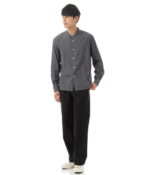 MHL.（エムエイチエル）の「GARMENT DYE BASIC POPLIN（シャツ/ブラウス・メンズ・ホワイト/ライトグレー/グレー・SMALL/MEDIUM/LARGE）」の8枚目の写真