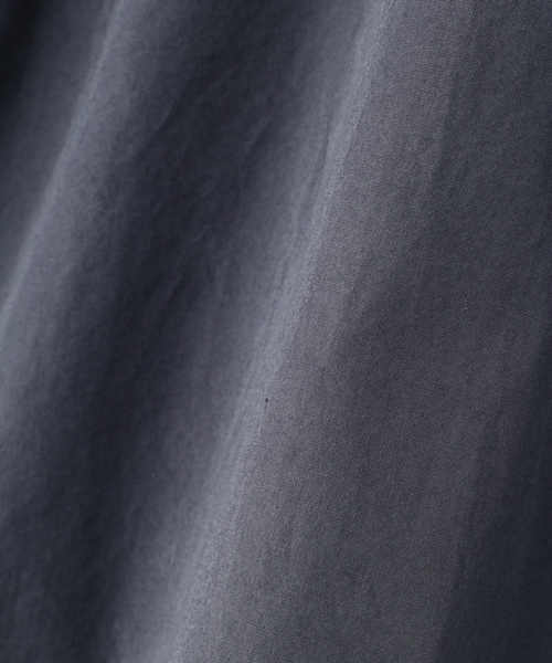 MHL.（エムエイチエル）の「GARMENT DYE BASIC POPLIN（シャツ/ブラウス・メンズ・ホワイト/ライトグレー/グレー・SMALL/MEDIUM/LARGE）」の7枚目の写真