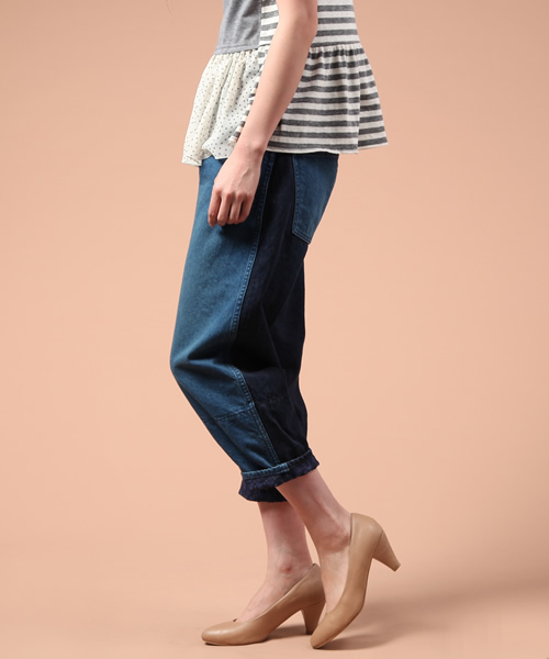 FURFUR（ファーファー）の「バイカラーデニムパンツ（デニムパンツ・レディース・インディゴブルー/ライトブルー・34/36/38）」の3枚目の写真