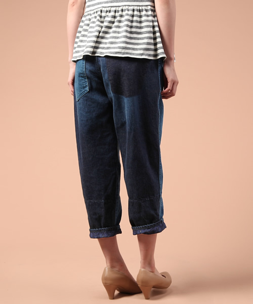FURFUR（ファーファー）の「バイカラーデニムパンツ（デニムパンツ・レディース・インディゴブルー/ライトブルー・34/36/38）」の4枚目の写真