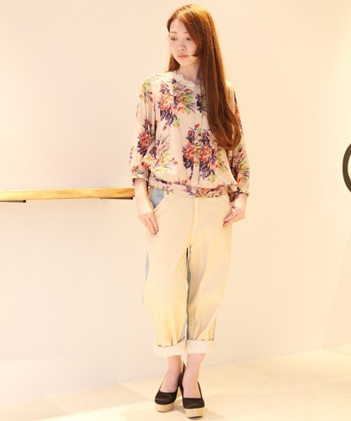 FURFUR（ファーファー）の「バイカラーデニムパンツ（デニムパンツ・レディース・インディゴブルー/ライトブルー・34/36/38）」の16枚目の写真