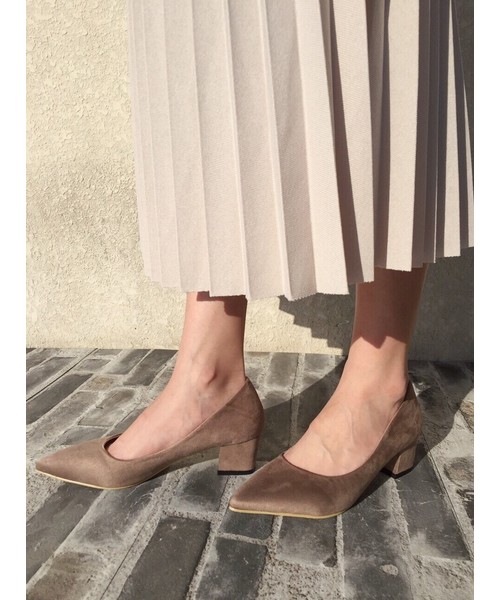 CLEA（クレア）の「【4.5cmヒール】デイリーポインテッドチャンキーパンプス（パンプス・レディース・ベージュ/ブラック/グレー/ブラック系その他/ワイン/キャメル・23.5cm/25.0cm/23.0cm/24.0cm/24.5cm/22.5cm）」の10枚目の写真