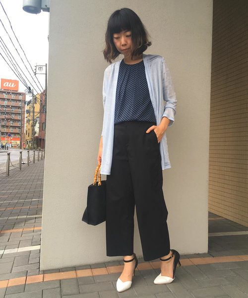 A/C DESIGN BY ALPHA CUBIC（エーシーデザインバイアルファキュービック）の「セミワイドパンツ（その他パンツ・レディース・ブラック/ネイビー・61/67/70/64）」の21枚目の写真