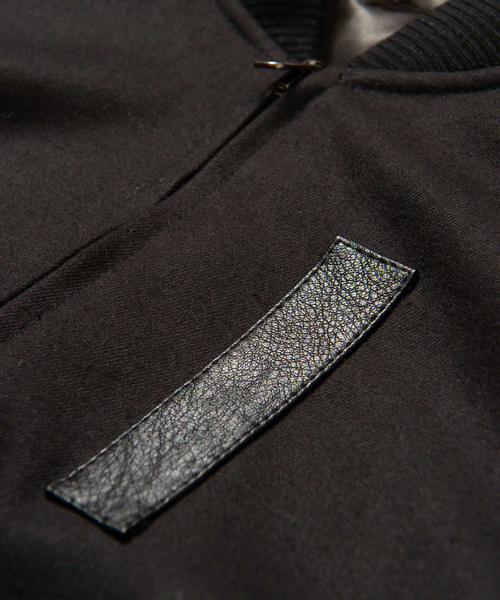 glamb（グラム）の「Noble down MA-1 / ノーブルダウンMA-1（MA-1・メンズ・ブラック/ネイビー/カーキ・0/3/2/1/4）」の13枚目の写真