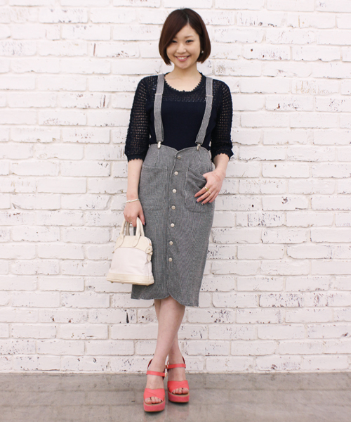 mystic(ミスティック)の「サスペンダー付ストライプペンシルスカート(スカート・レディース・オフホワイト/ブラック/グレー・フリ-)」の9枚目の写真