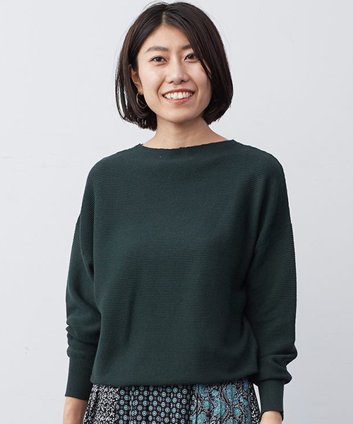 IEDIT(イディット)の「IEDIT 素肌に心地いい もちさらシルク混ガーター編みニット(ニット/セーター・レディース・グリーン/ワインレッド/ベージュ/アイボリー・SMALL/MEDIUM/LARGE/X-LARGE/XX-LARGE)」の1枚目の写真