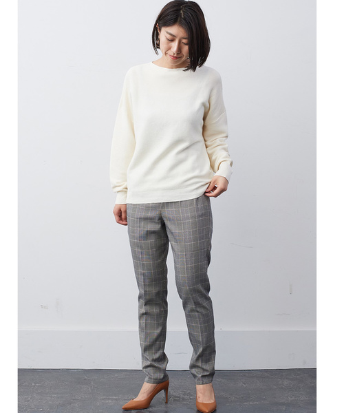 IEDIT(イディット)の「IEDIT 素肌に心地いい もちさらシルク混ガーター編みニット(ニット/セーター・レディース・グリーン/ワインレッド/ベージュ/アイボリー・SMALL/MEDIUM/LARGE/X-LARGE/XX-LARGE)」の5枚目の写真