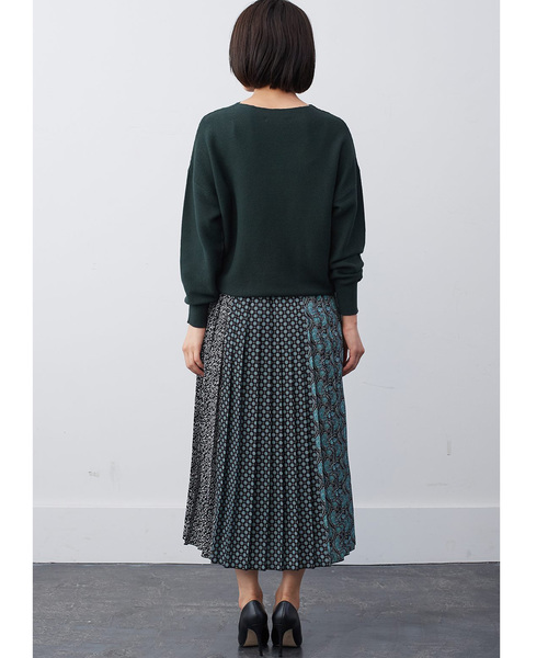 IEDIT(イディット)の「IEDIT 素肌に心地いい もちさらシルク混ガーター編みニット(ニット/セーター・レディース・グリーン/ワインレッド/ベージュ/アイボリー・SMALL/MEDIUM/LARGE/X-LARGE/XX-LARGE)」の7枚目の写真