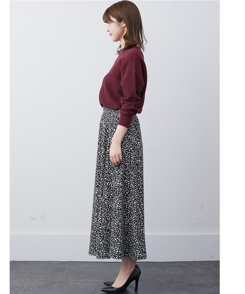 IEDIT(イディット)の「IEDIT 素肌に心地いい もちさらシルク混ガーター編みニット(ニット/セーター・レディース・グリーン/ワインレッド/ベージュ/アイボリー・SMALL/MEDIUM/LARGE/X-LARGE/XX-LARGE)」の10枚目の写真