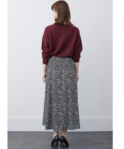 IEDIT(イディット)の「IEDIT 素肌に心地いい もちさらシルク混ガーター編みニット(ニット/セーター・レディース・グリーン/ワインレッド/ベージュ/アイボリー・SMALL/MEDIUM/LARGE/X-LARGE/XX-LARGE)」の6枚目の写真