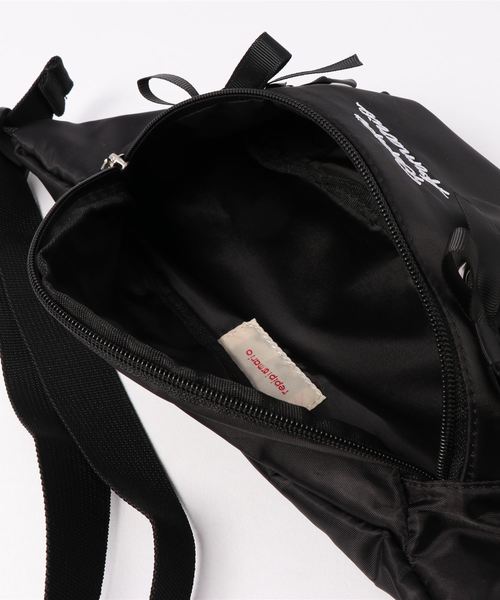 repipi armario(レピピ アルマリオ)の「アミアゲウエストショルダー(ボディバッグ/ウエストポーチ・キッズ・グレー/ピンク/ブラック・FREE)」の6枚目の写真