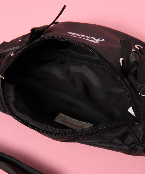 repipi armario(レピピ アルマリオ)の「アミアゲウエストショルダー(ボディバッグ/ウエストポーチ・キッズ・グレー/ピンク/ブラック・FREE)」の12枚目の写真