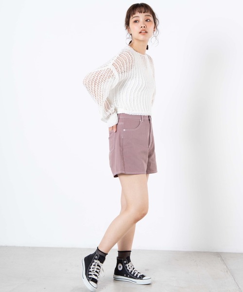 WEGO(ウィゴー)の「WEGO/カラーハイウエストショートパンツ(チノパンツ・レディース・ブラック/ライトブラウン/ナチュラル・MEDIUM/LARGE/SMALL)」の4枚目の写真