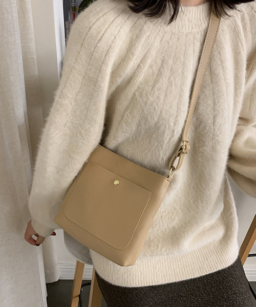 c.u.l（シーユーエル）の「【c.u.l】PUレザー ワンショルダーバッグ 縦型バッグ ショルダーバッグ cula50（ショルダーバッグ・レディース・ブラック/ベージュ/ブラウン/アイボリー・FREE）」の12枚目の写真