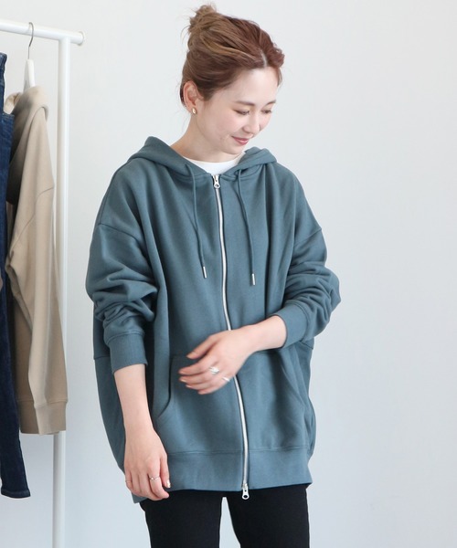 AMERICAN HOLIC（アメリカンホリック）の「バックドレープフード付き裏毛パーカー　〇＊（パーカー・レディース・ライトベージュ/オレンジ/モカ/ブルー/ブラック・FREE）」の4枚目の写真