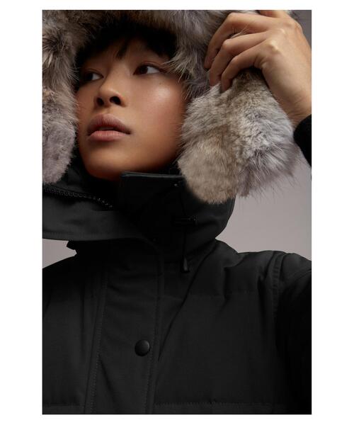 CANADA GOOSE(カナダグース)の「<CANADA GOOSE(カナダグース)>SHELBURNE PARKA ダウンジャケット Ψ(ダウンジャケット/コート・レディース・ブラック・SMALL/MEDIUM)」の4枚目の写真